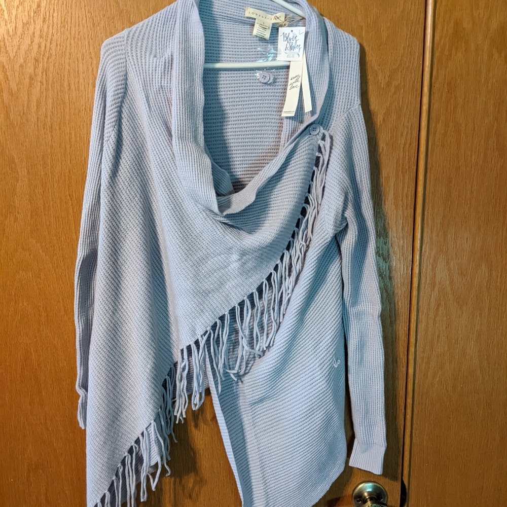 New with tags wrap around lilac sweater size L